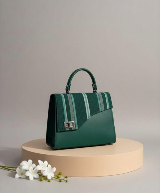 The Évara Bag